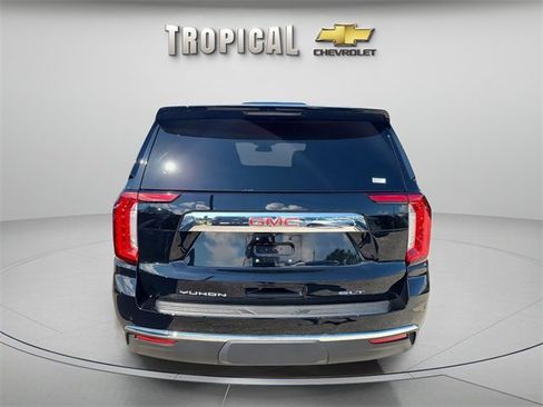 Used 2024 GMC Yukon XL SLT image 4