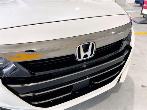 Used 2022 Honda Accord Sport image 30