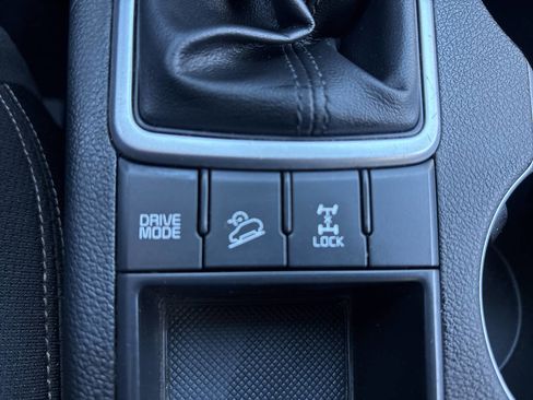 Used 2018 Kia Sportage LX AWD/4WD image 16