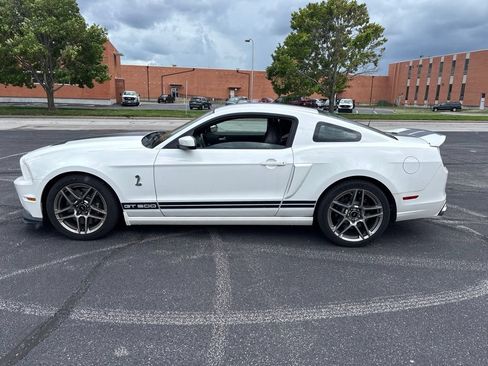 Used 2013 Ford Mustang Shelby GT500 w/ Electronics Pkg RWD image 6