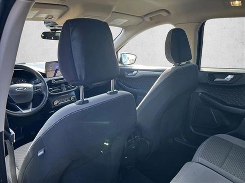 Used 2020 Ford Escape SE image 17