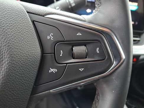 Certified 2024 Chevrolet Trax LT w/ Driver Confidence Package FWD image 21