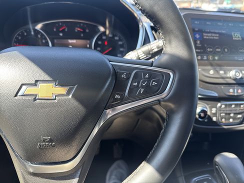 Used 2024 Chevrolet Equinox LT image 19