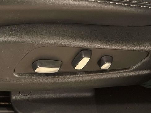 Used 2023 Cadillac XT5 Sportv image 16