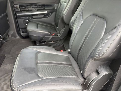 Used 2021 Ford Expedition Max Platinum AWD/4WD image 31