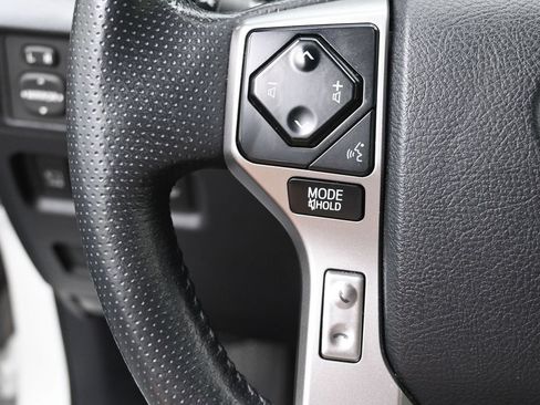 Used 2024 Toyota 4Runner Limited AWD/4WD image 18