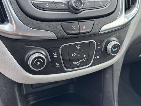 Used 2023 Chevrolet Equinox LS w/ Driver Confidence II Package FWD image 31