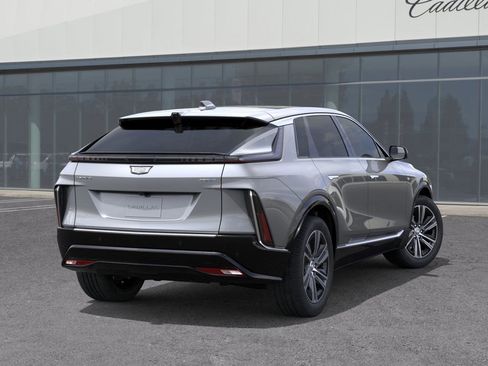 New 2026 Cadillac Lyriq Luxury image 5