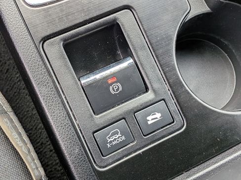 Used 2017 Subaru Outback 2.5i Premium image 25