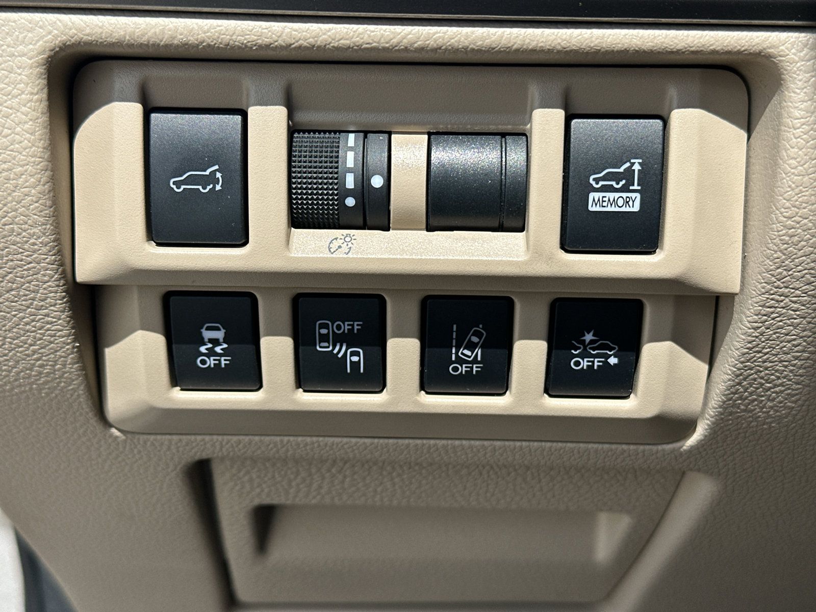 Used 2018 Subaru Outback 2.5i Premium AWD/4WD image 28