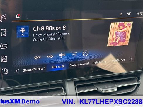 Certified 2025 Chevrolet Trax LT image 28