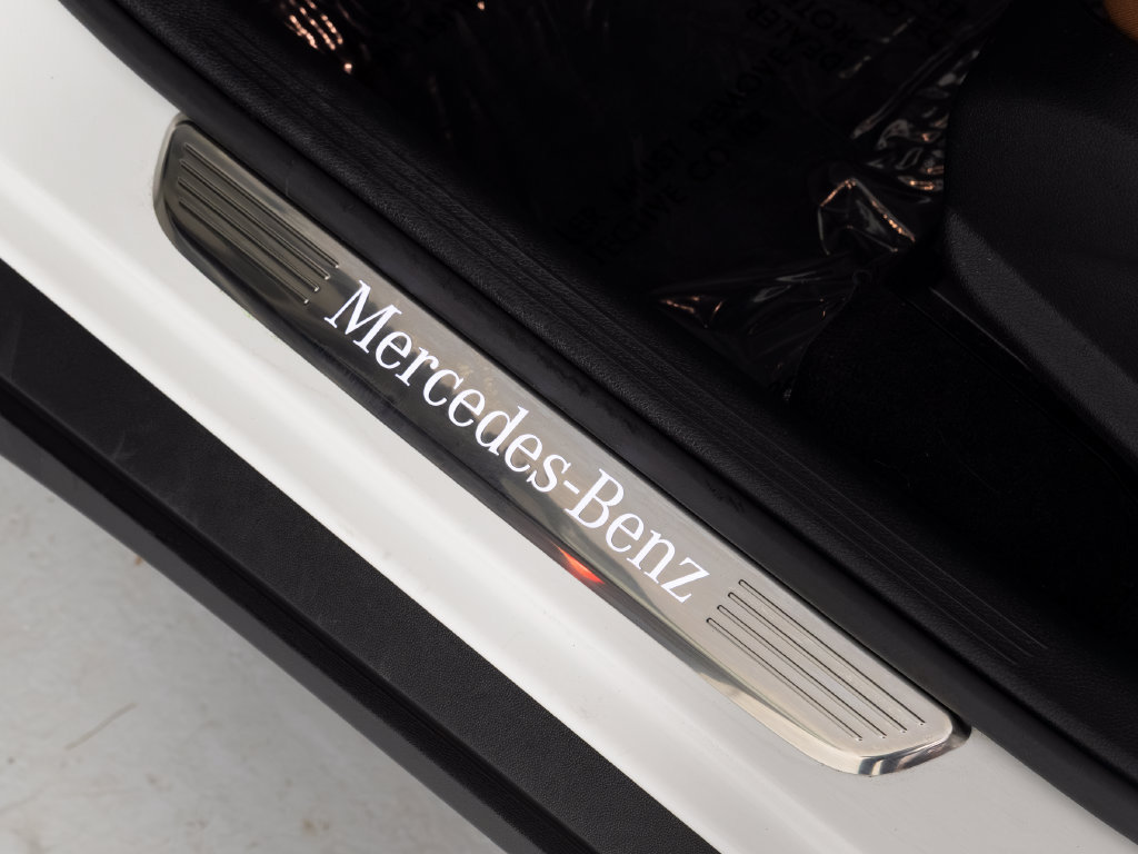 Used 2020 Mercedes-Benz GLC 300 4MATIC Coupe image 21