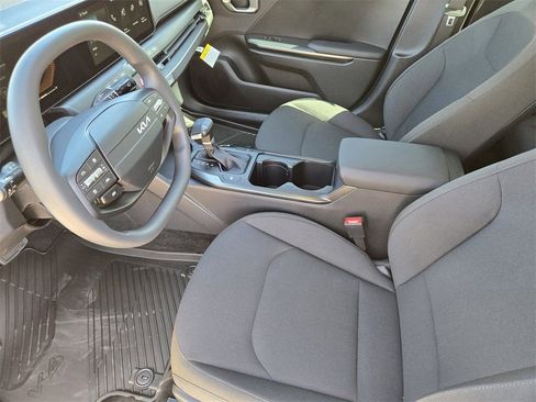 New 2026 Kia K4 FWD image 10