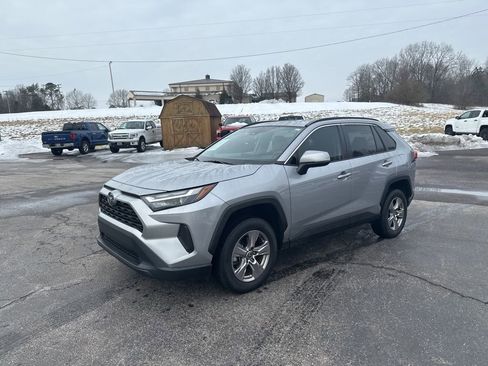 Used 2023 Toyota RAV4 XLE image 7
