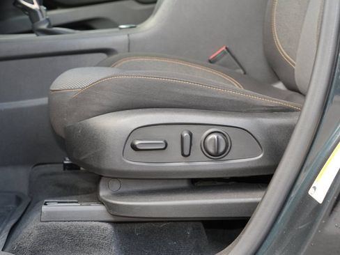 Used 2021 Chevrolet Traverse LT w/ LPO, Floor Liner Package AWD/4WD image 15