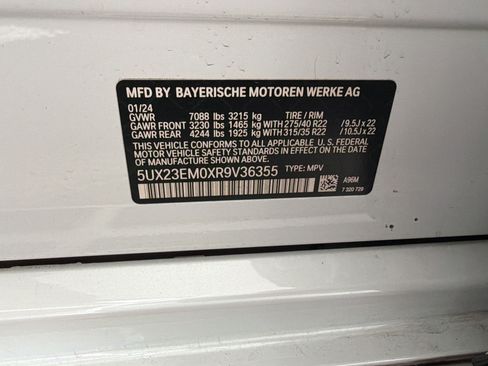 Certified 2024 BMW X7 xDrive40i w/ M Sport Package AWD/4WD image 8