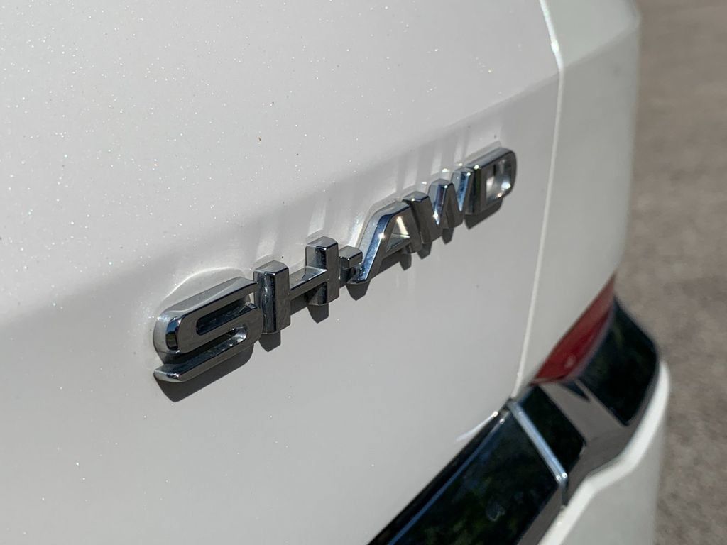 Used 2025 Acura MDX SH-AWD image 37