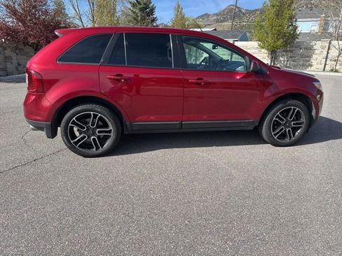 Used 2013 Ford Edge SEL FWD image 12