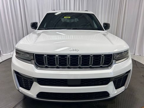 New 2026 Jeep Grand Cherokee L Limited AWD/4WD image 27