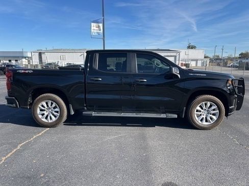 Used 2021 Chevrolet Silverado 1500 Custom image 5