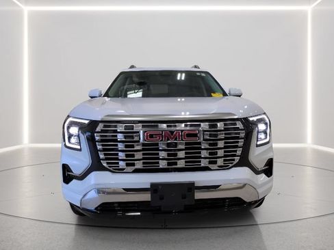 Used 2026 GMC Terrain Denali AWD/4WD image 4
