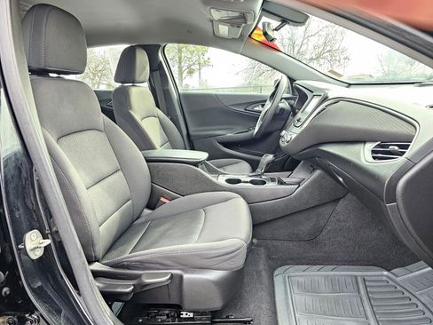 Used 2017 Chevrolet Malibu LS w/ LPO, Convenience Package 1 image 9