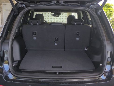 New 2025 Jeep Grand Cherokee Limited image 13