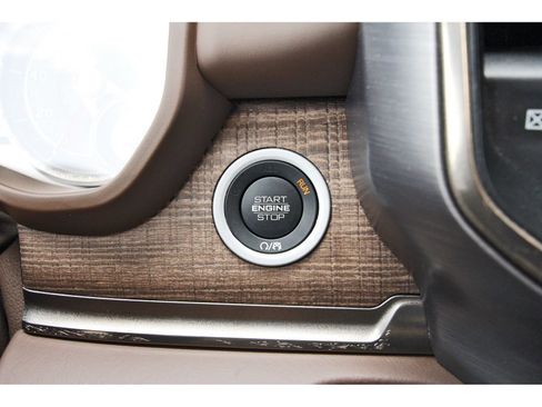 Used 2019 RAM 1500 Limited RWD image 20