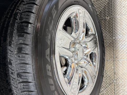 Used 2010 Toyota RAV4 4WD w/ 3rd Row image 26