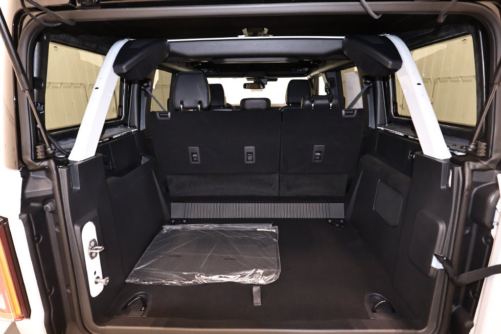New 2026 Ford Bronco Outer Banks w/ Black Appearance Package AWD/4WD image 29