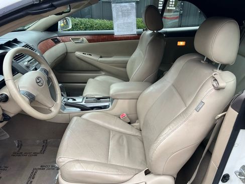 Used 2007 Toyota Solara SLE image 11