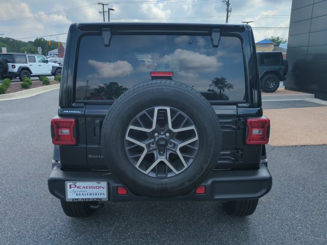 New 2026 Jeep Wrangler Unlimited Sahara w/ Technology Group AWD/4WD image 5