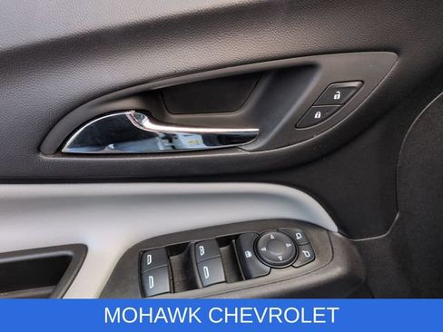 Used 2024 Chevrolet Equinox LS w/ LS Convenience Package AWD/4WD image 32