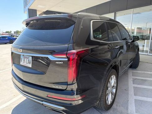 Used 2022 Cadillac XT6 Premium Luxury w/ Technology Package FWD image 4