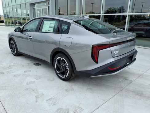 New 2026 Kia K4 EX FWD image 5