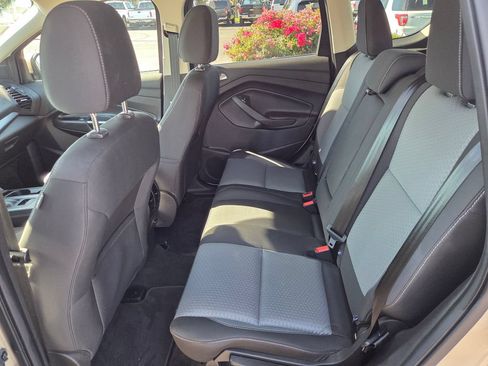 Used 2017 Ford Escape SE AWD/4WD image 24