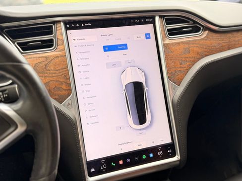 Used 2018 Tesla Model S AWD image 37