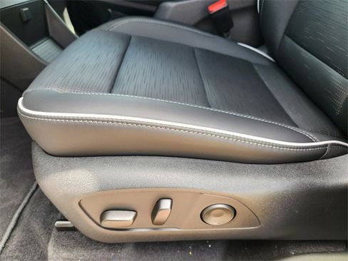 New 2025 Buick Enclave Sport Touring w/ Super Cruise Package image 18