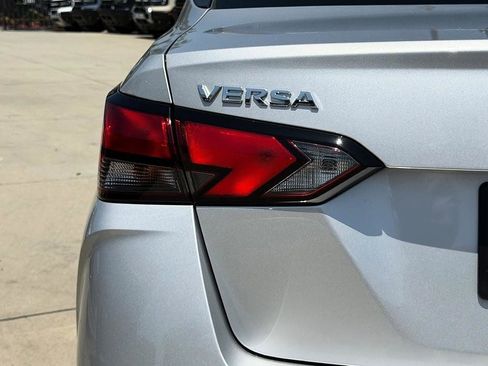 Used 2025 Nissan Versa S w/ Trunk Package FWD image 14