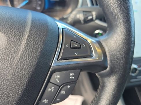 Used 2021 Ford Edge SEL w/ Convenience Package image 27