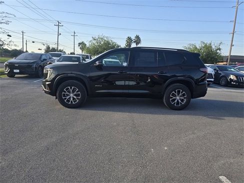 New 2026 GMC Acadia AT4 w/ Luxury Package image 8