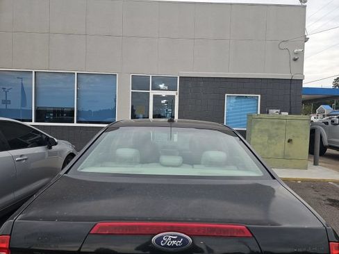 Used 2010 Ford Fusion SE FWD image 5
