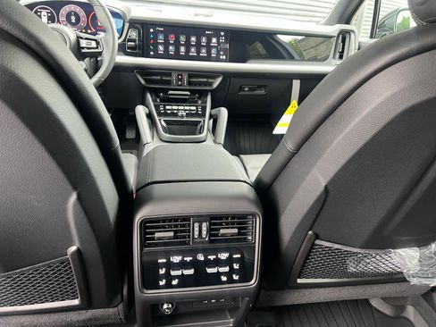 New 2025 Porsche Cayenne image 23