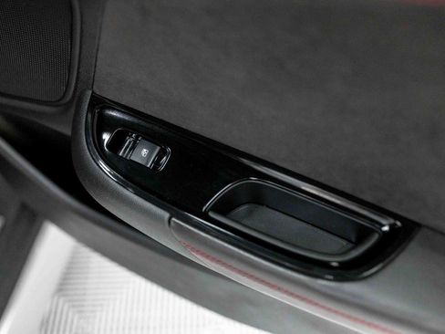 Used 2015 Chevrolet SS RWD image 74