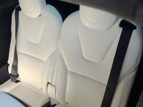 Used 2017 Tesla Model X 75D image 7