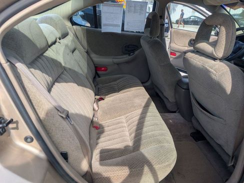 Used 2003 Pontiac Grand Prix GT FWD image 12