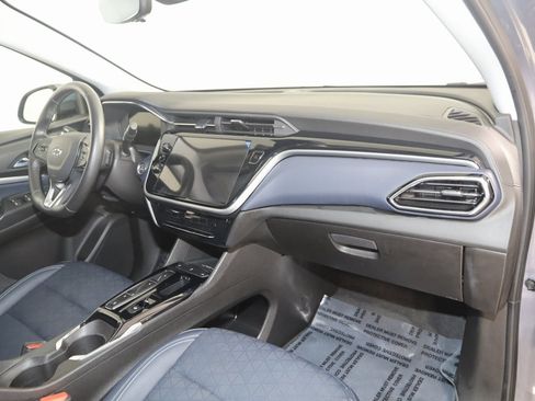 Used 2023 Chevrolet Bolt EUV Premier image 38