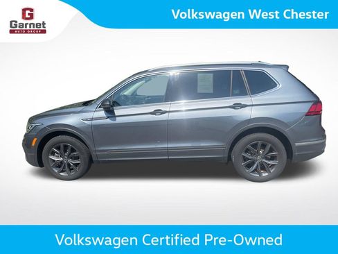 Used 2023 Volkswagen Tiguan SE FWD image 2