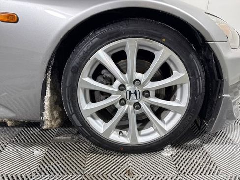 Used 2005 Honda S2000 Base image 9