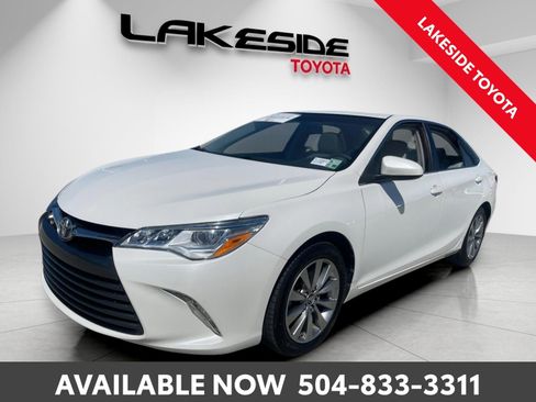 Certified 2017 Toyota Camry XLE image 1